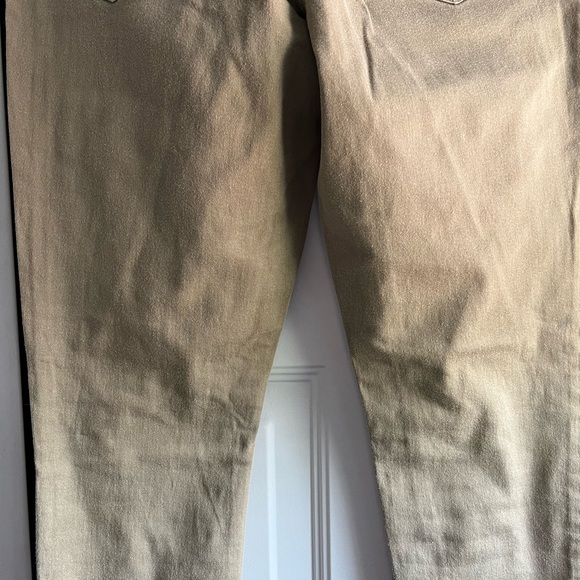 Universal Thread Khaki Jeans - Picture 6 of 7